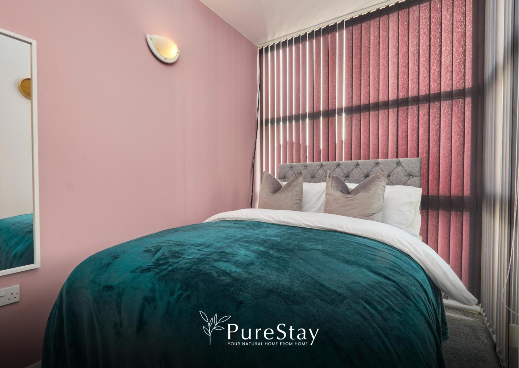 Superb House Manchester Near Etihad With Free Parking Sleeps 8 Exterior foto